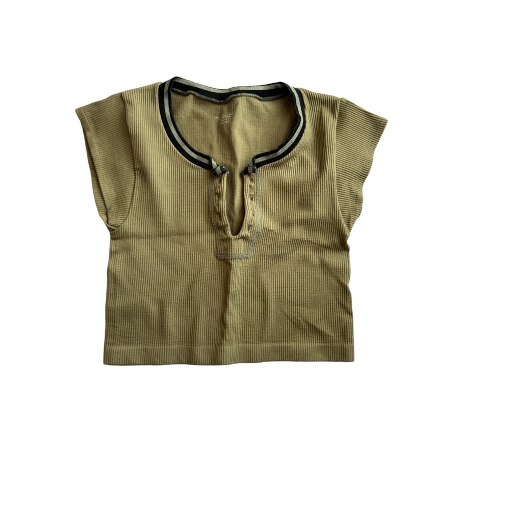 EUC Urban Outfitters Out from Under Go For Gold Seamless Cropped Top. Size M/L.